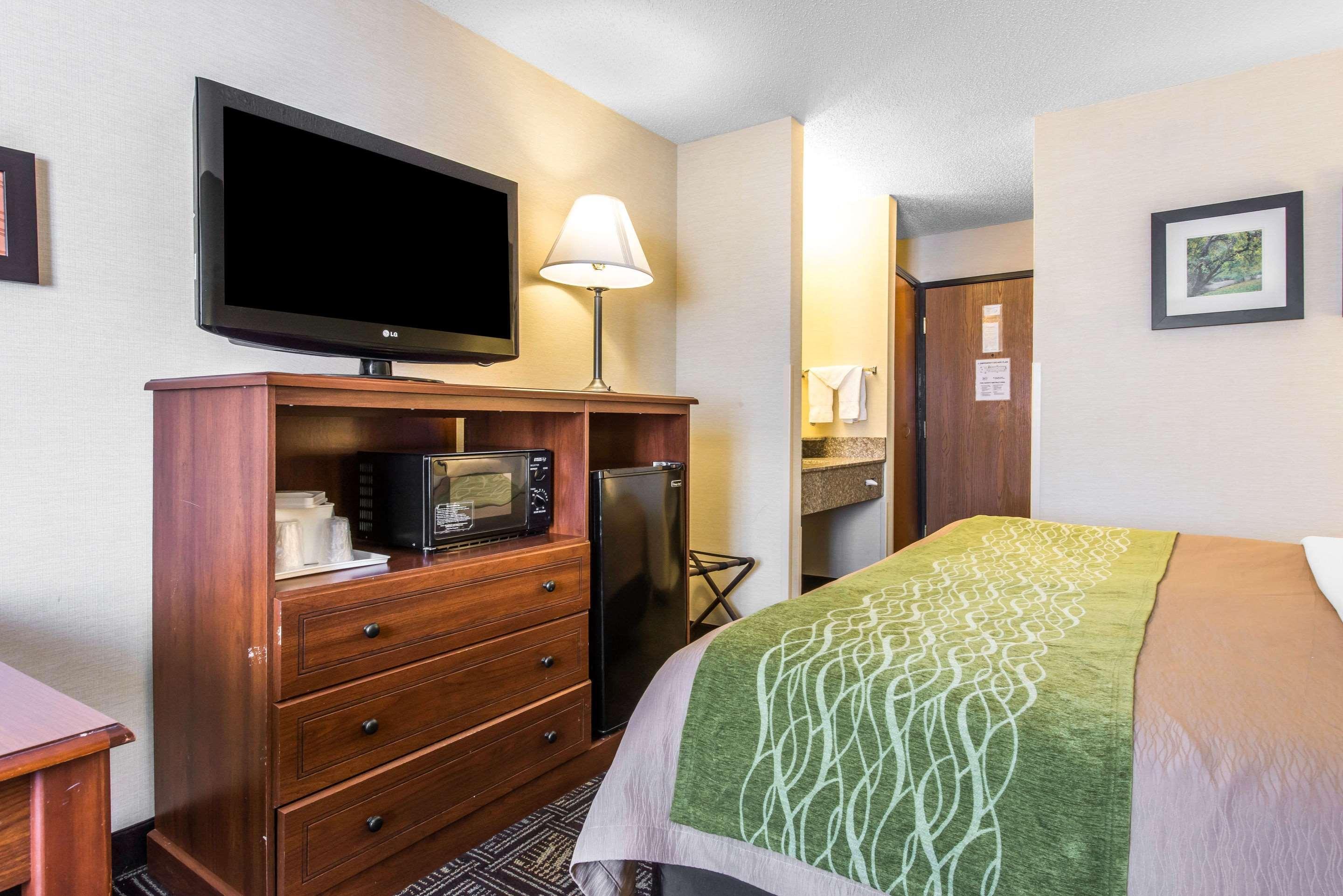 Comfort Inn Weirton Екстер'єр фото