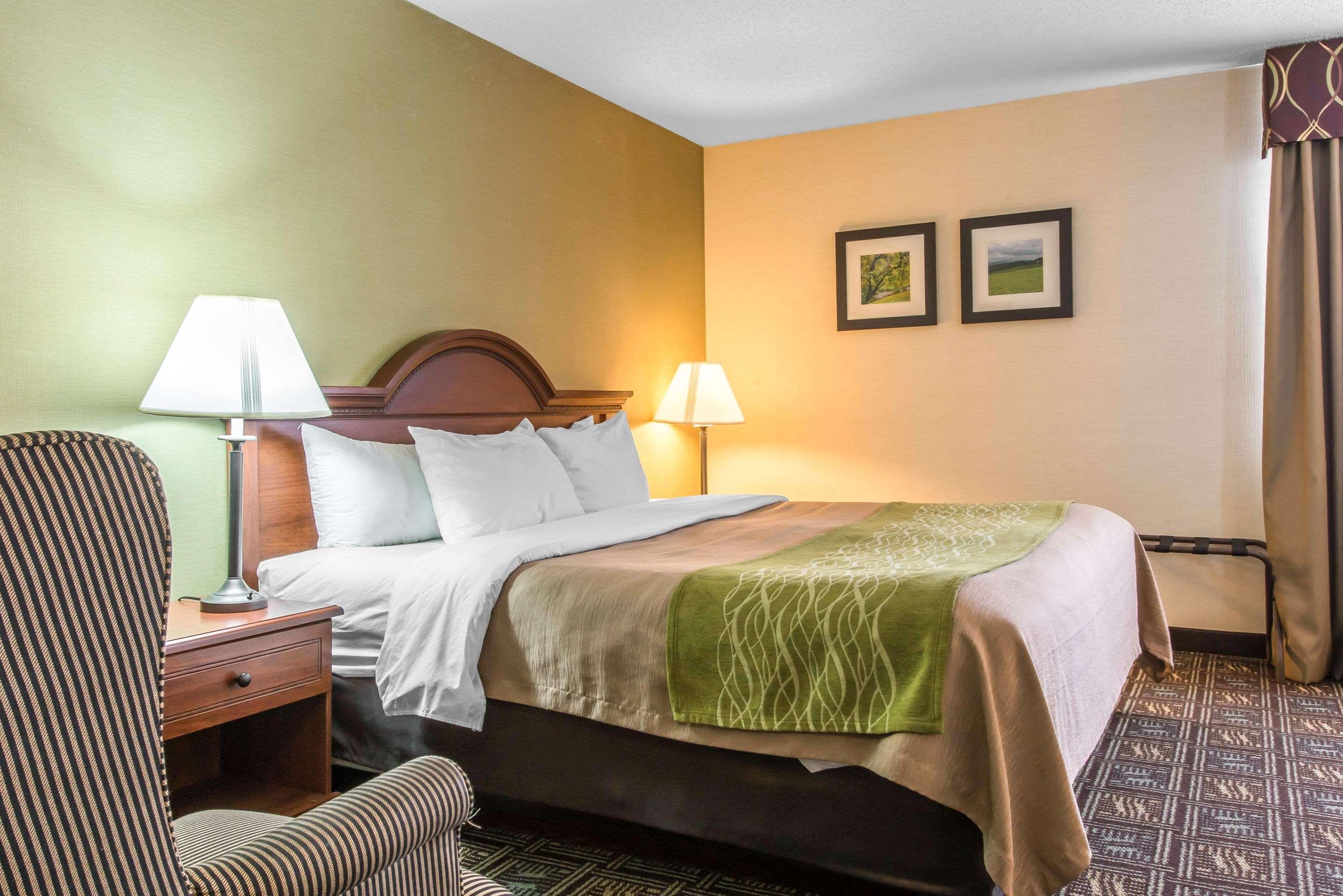 Comfort Inn Weirton Екстер'єр фото