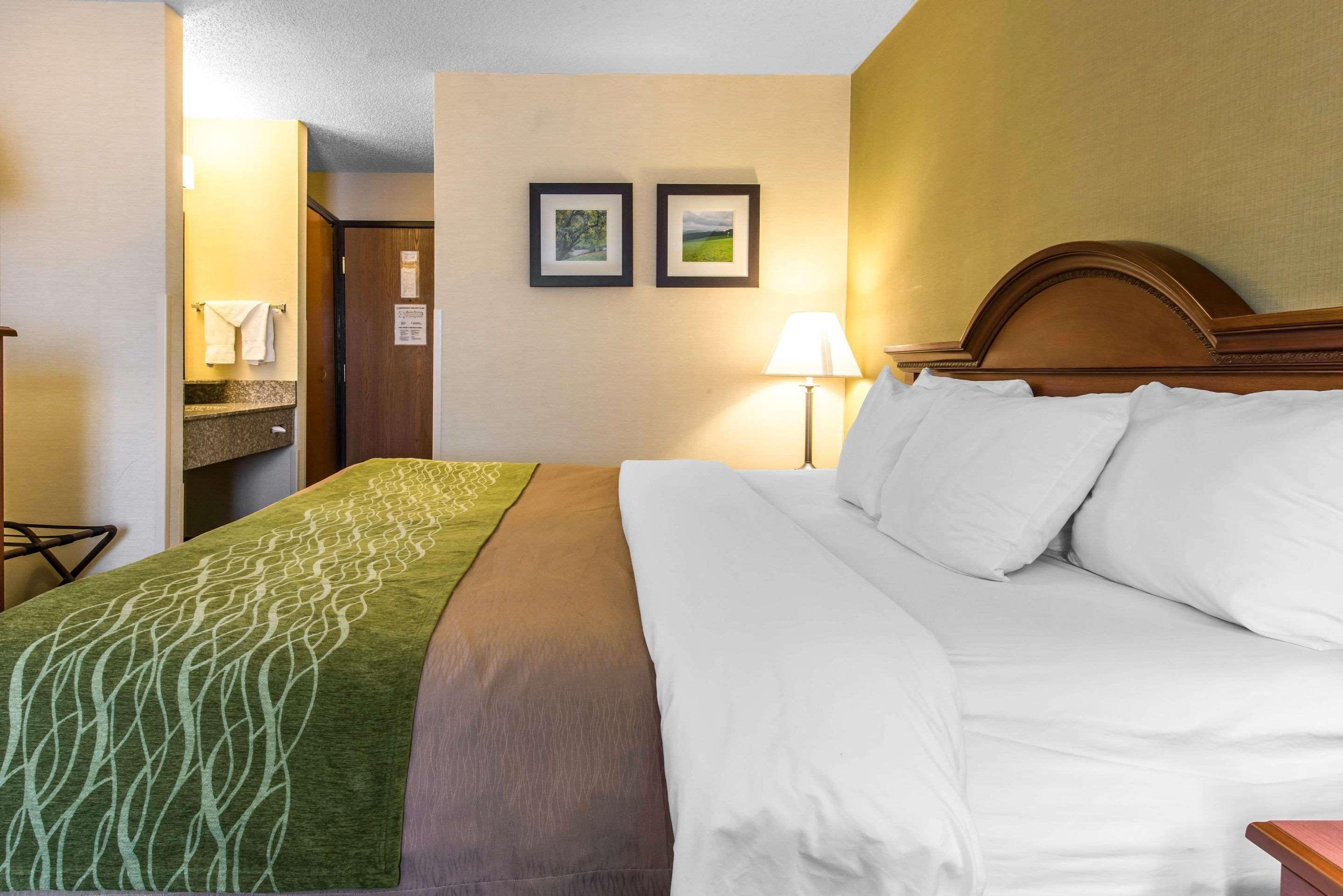 Comfort Inn Weirton Екстер'єр фото
