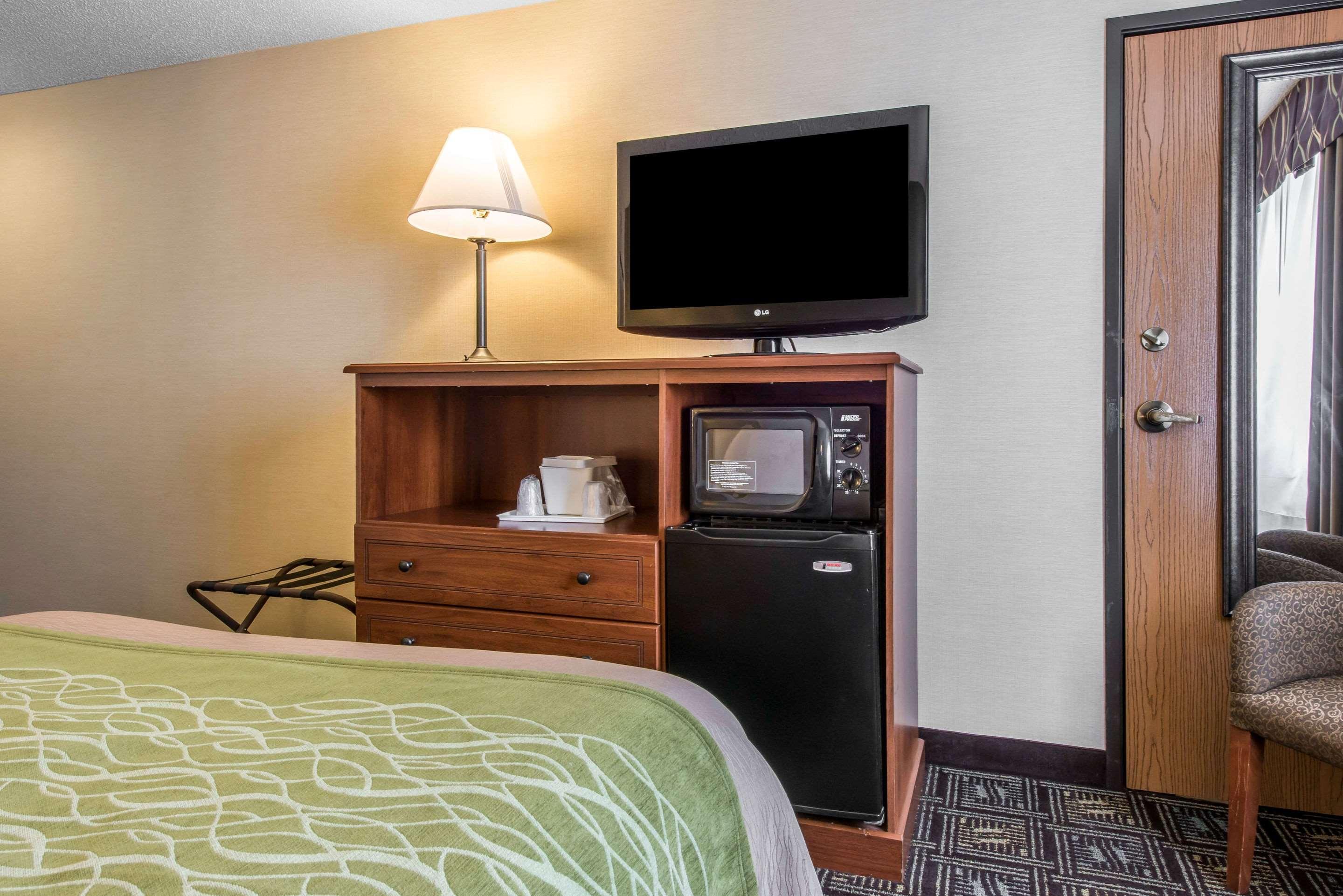 Comfort Inn Weirton Екстер'єр фото